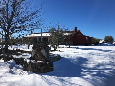 Country House 'Las Nogueras De Camporrobles' with Mountain View, Private Terrace and Wi-Fi