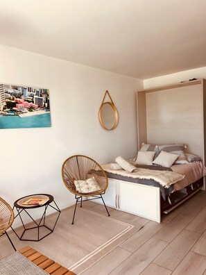 1 bedroom, WiFi, bed sheets