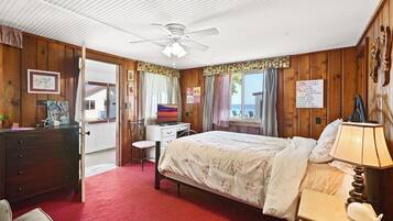 8 bedrooms, iron/ironing board, travel cot, free WiFi