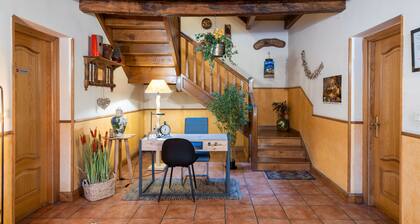 Country House 'Matxingonea 1' with Mountain View, Private Garden and Wi-Fi