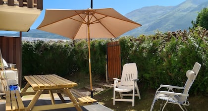 Apartment 'Familial De Montagne' with Private Garden and Balcony