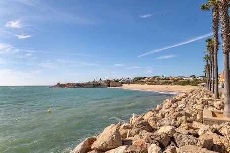 Beach nearby. Apartment 'Quilla Puerto Sherry' with Private Terrace, Wi-Fi and Air Conditioning