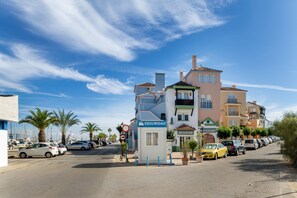 Exterior - Apartment 'Quilla Puerto Sherry' with Private Terrace, Wi-Fi and Air Conditioning (El Puerto de Santa María)
