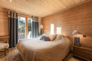 3 sovrum, strykjärn/strykbräda, gratis wi-fi och sängkläder