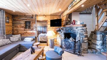 Fernseher, Kamin
