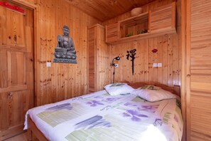 2 bedrooms, iron/ironing board