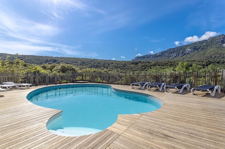 Pool. Chalet 'Japon' with Mountain Views, Shared Pool and Private Terrace