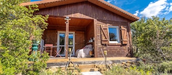 Chalet 'Japon' with Mountain View, Shared Pool and Private Terrace