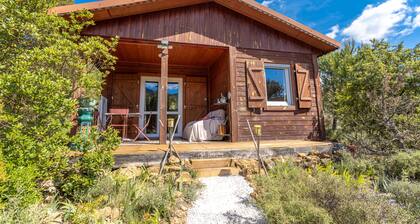 Chalet 'Japon' avec vue sur les montagnes, piscine partagée et terrasse privée