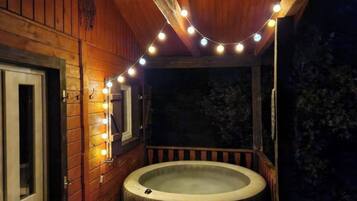 Bain à remous intérieur