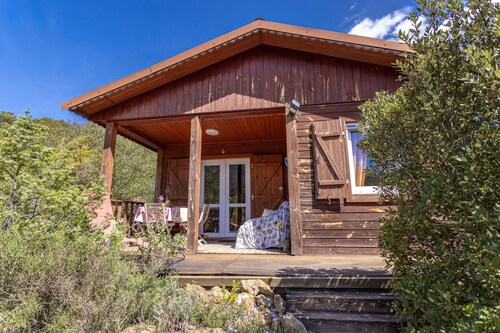 Chalet 'Corbieres' avec vue sur montagne, piscine partagée et terrasse privée