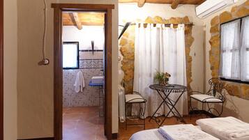 6 dormitorios, wifi gratis, ropa de cama