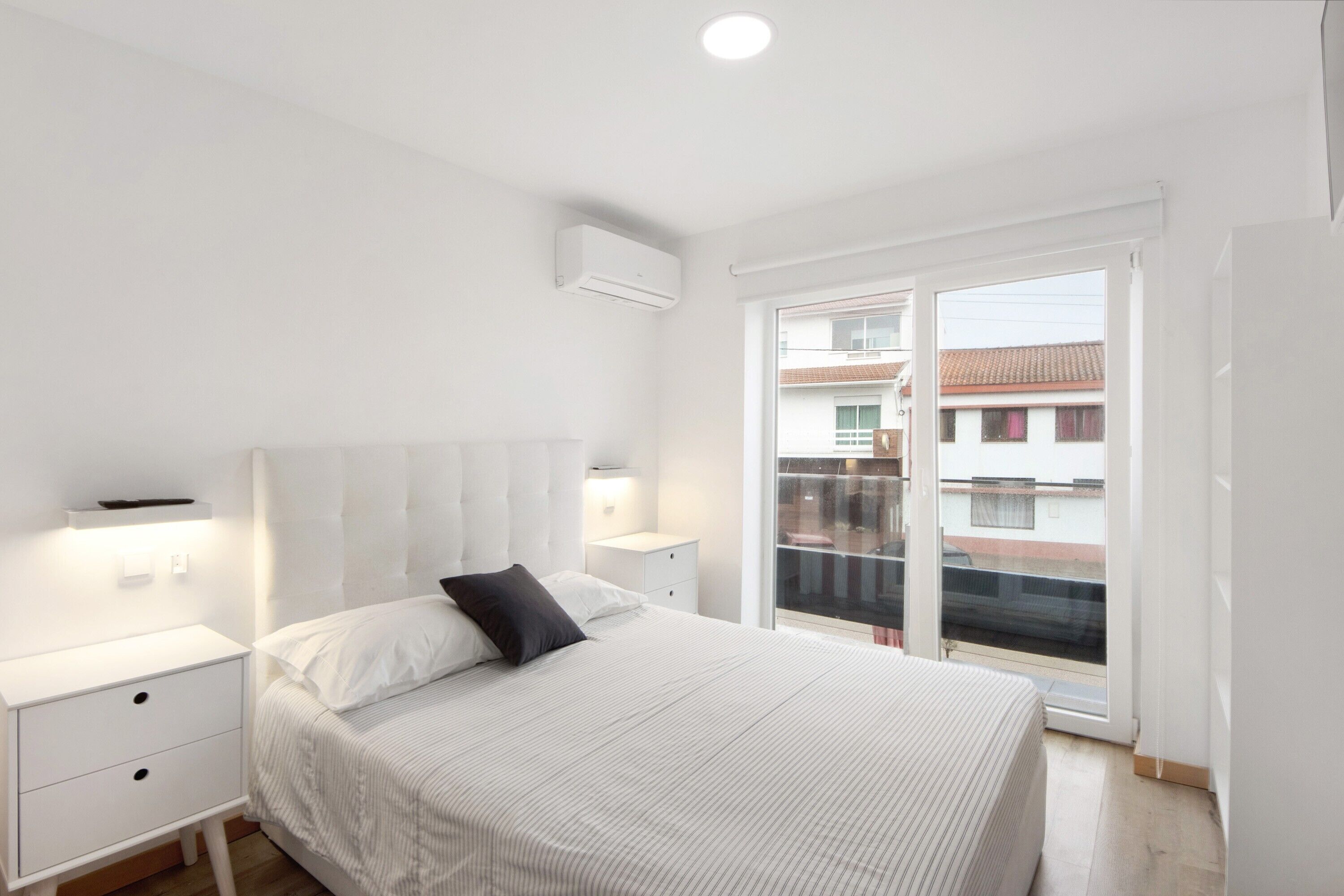 1 室のベッドルーム、WiFi (無料)、ベッドシーツ