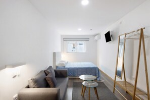 1 quarto, Wi-Fi de cortesia, roupa de cama