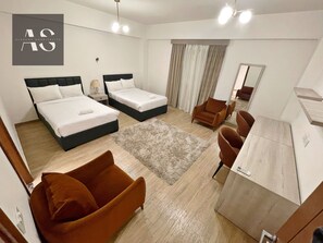 Desk, laptop workspace, free WiFi - White Palace Serviced Apartments (New Cairo)