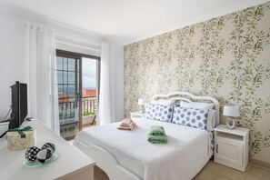 3 chambres, fer et planche à repasser, Wi-Fi gratuit, draps fournis
