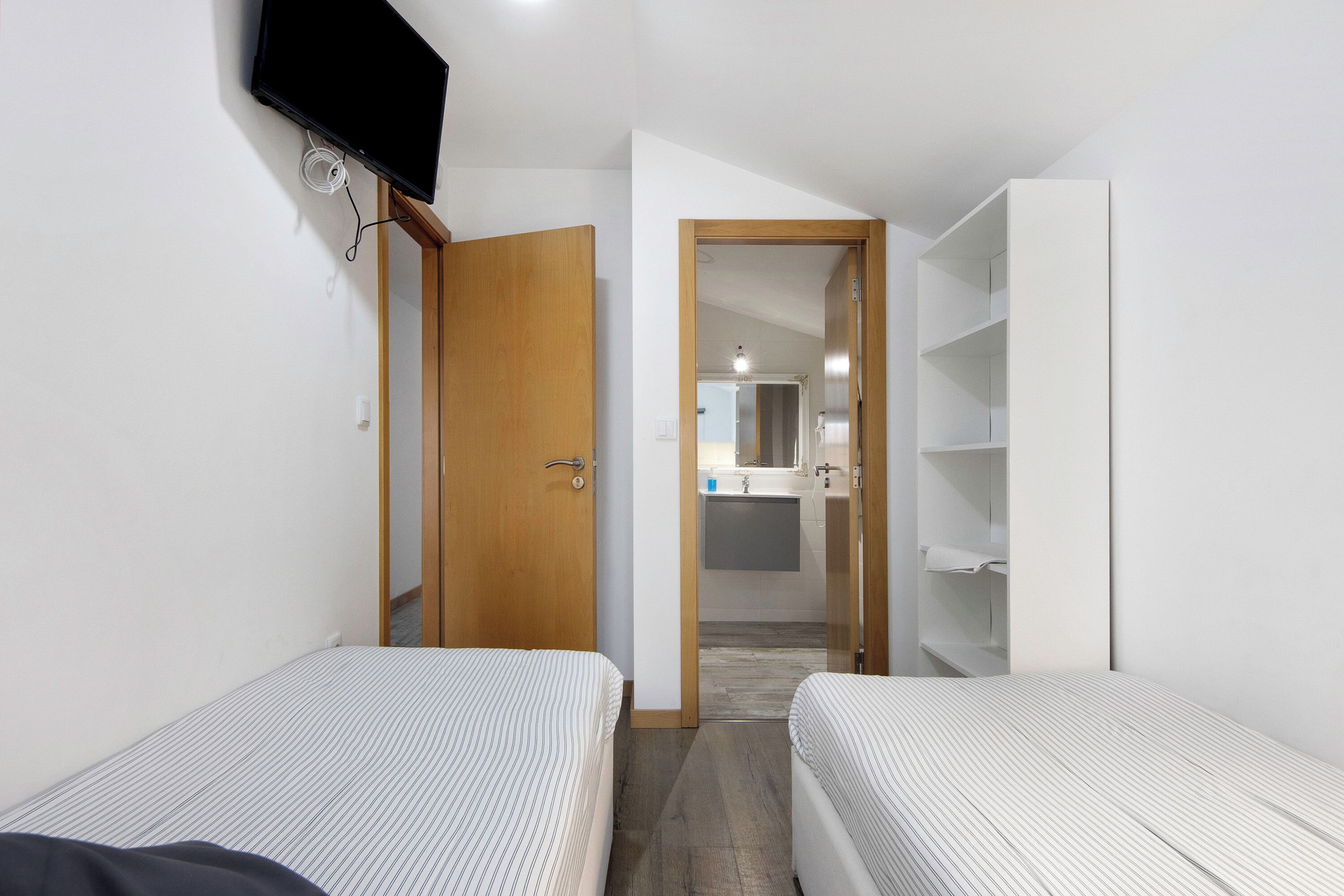 1 bedroom, free WiFi, bed sheets