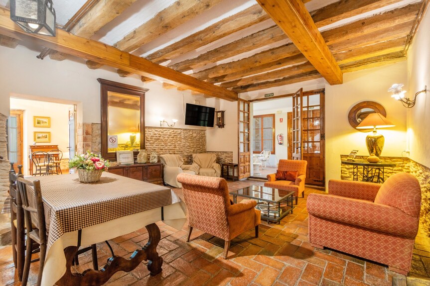 Estudio Petit Ca L'andorrà: Semi-adaptado, Piscina Y Wi-fi, Ideal Para 4 Personas - Bellpuig