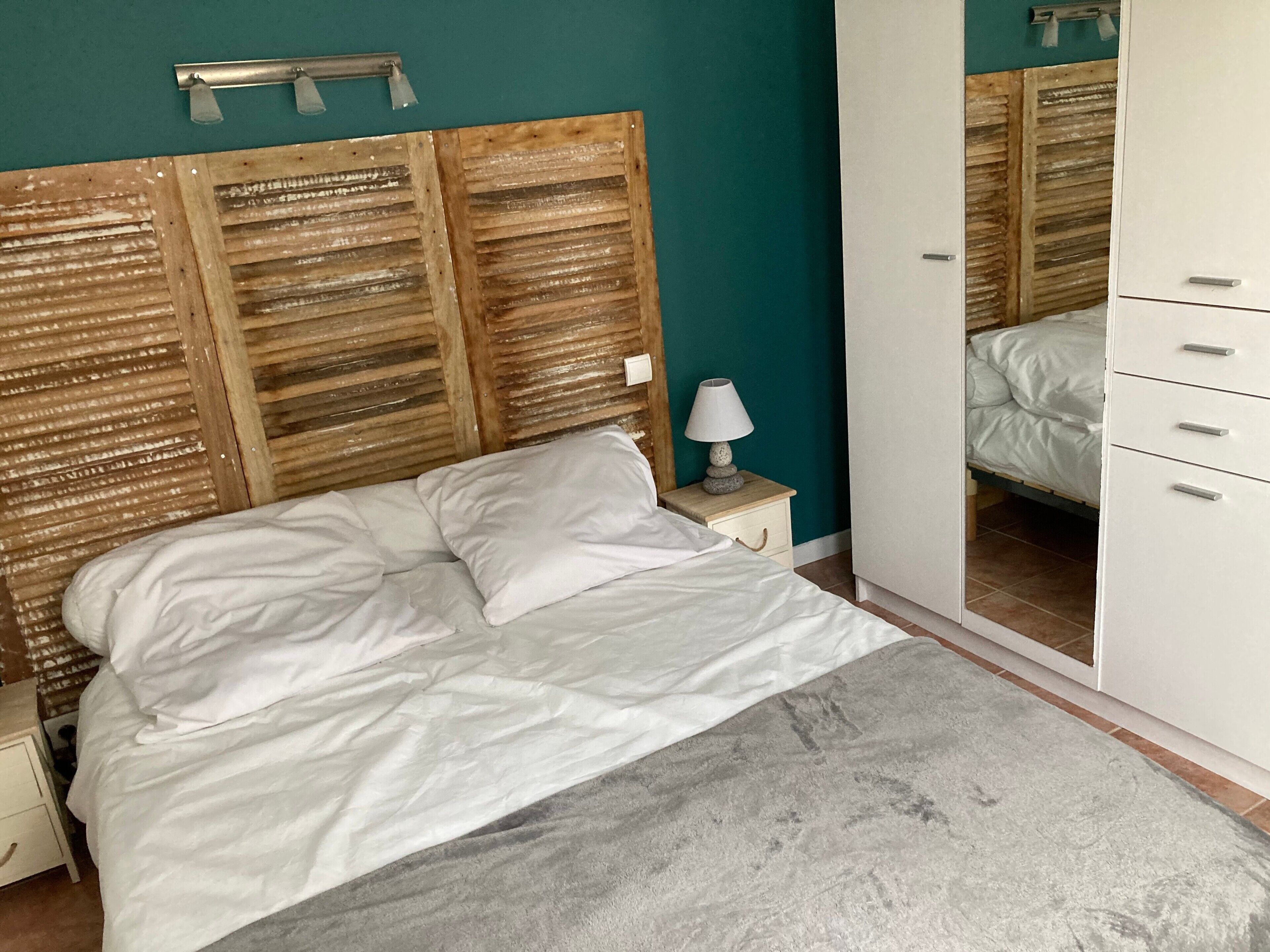 3 bedrooms, iron/ironing board, free WiFi