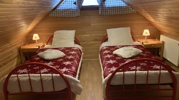 4 soverom, strykejern/-brett og wi-fi (inkludert)