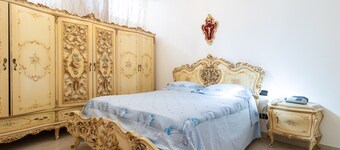 Apartment 'Casa Luxury' with Shared Terrace, Wi-Fi and Air Conditioning