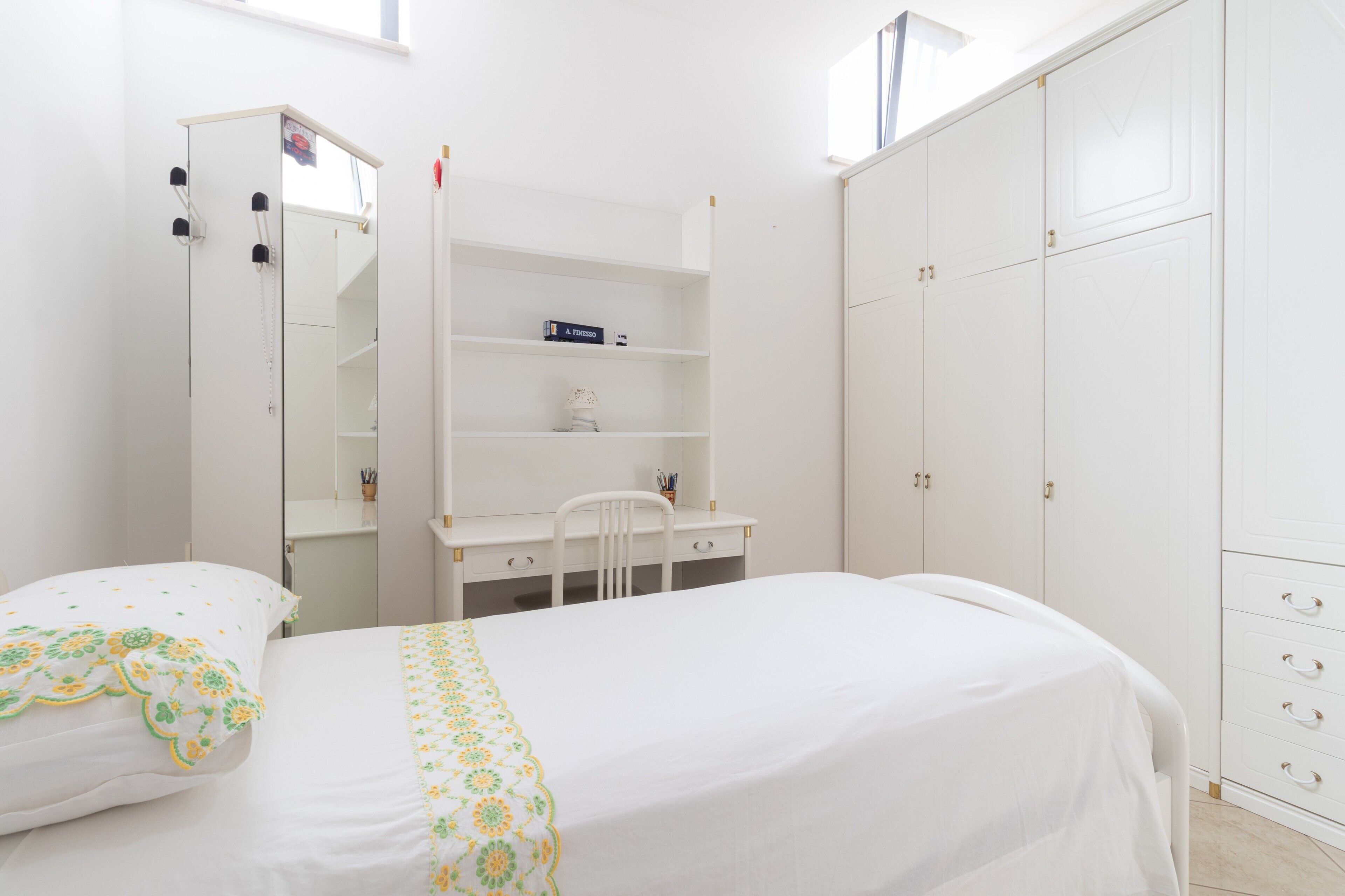 2 多间卧室、免费 WiFi、床单、轮椅无障碍