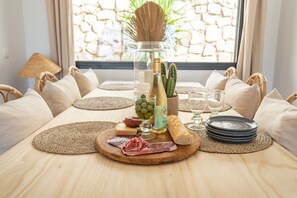 Dining - Holiday Home 'Villa with Privat Saltwater Pool' with Sea View, Wi-Fi and Air Conditioning (Benalmádena)