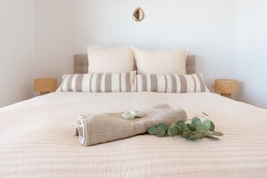 4 bedrooms, iron/ironing board, free WiFi, bed sheets - Holiday Home 'Villa with Privat Saltwater Pool' with Sea View, Wi-Fi and Air Conditioning (Benalmádena)