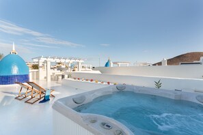 Terrace/patio - Holiday Villa 'Ole Bahiazul - Private Pool' with Sea Views, Wi-Fi and Air Conditioning (Corralejo)