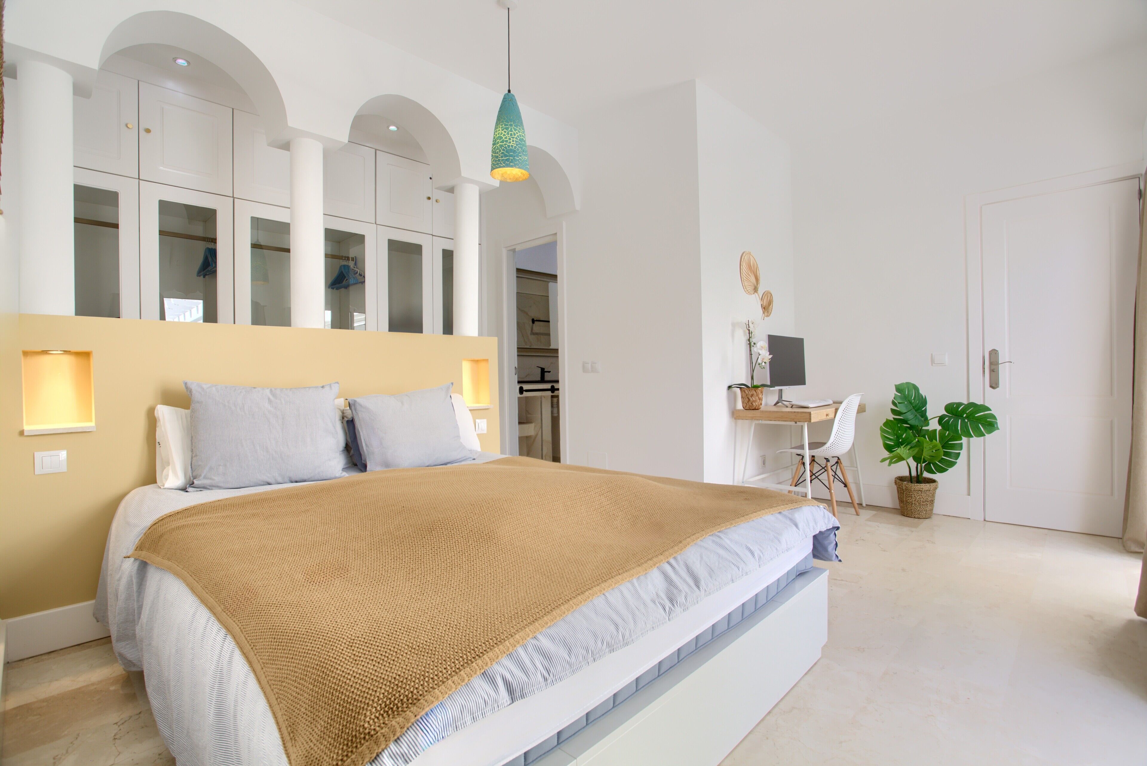 3 chambres, fer et planche à repasser, Wi-Fi gratuit, draps fournis