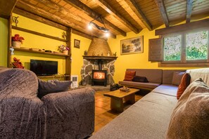 Télévision, cheminée