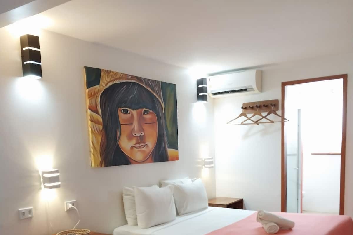 Habitación básica doble, balcón, vistas al jardín | Wifi gratis