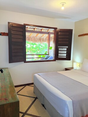 Vierbettzimmer, Balkon, Gartenblick