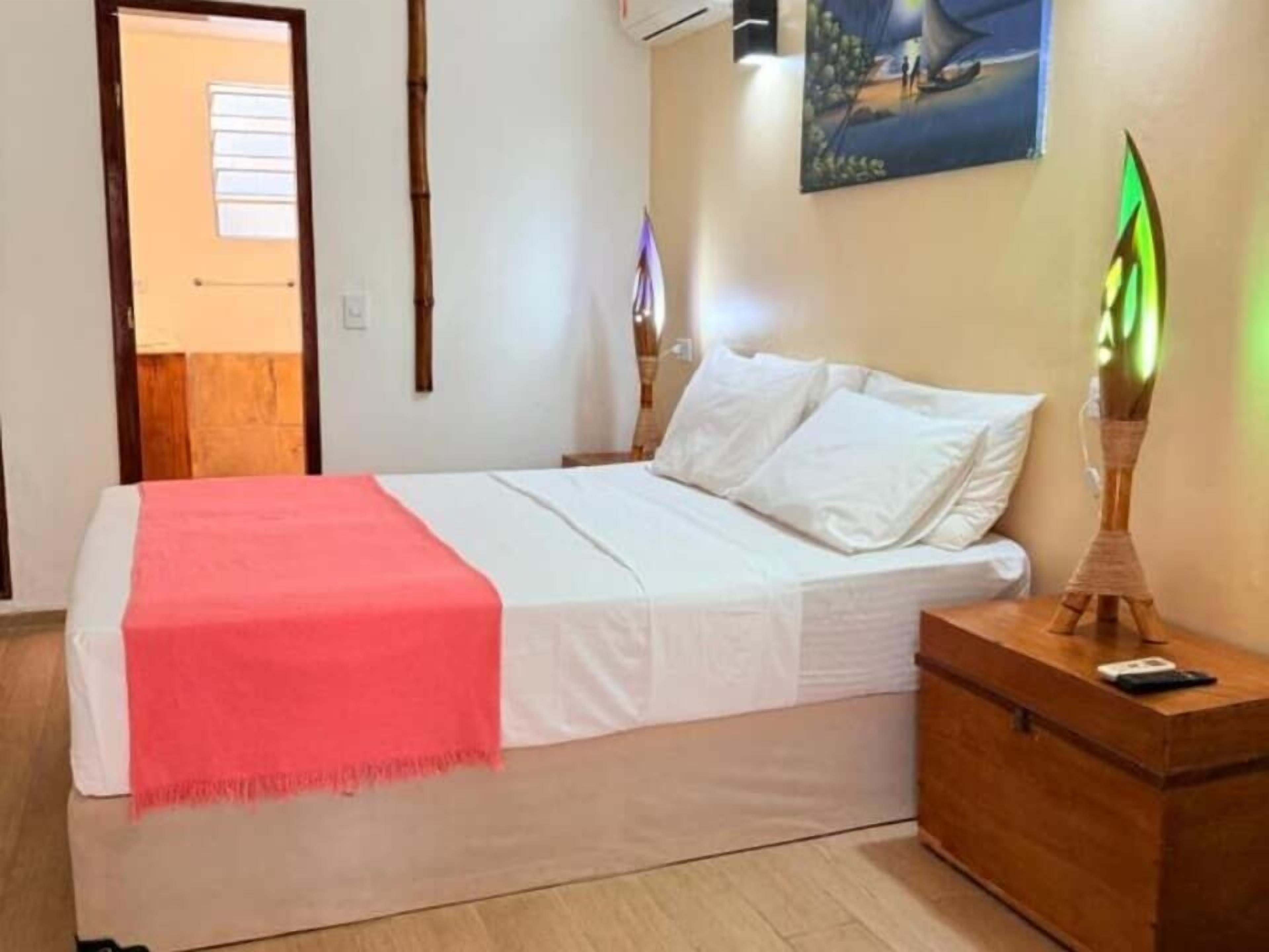Free WiFi, bed sheets