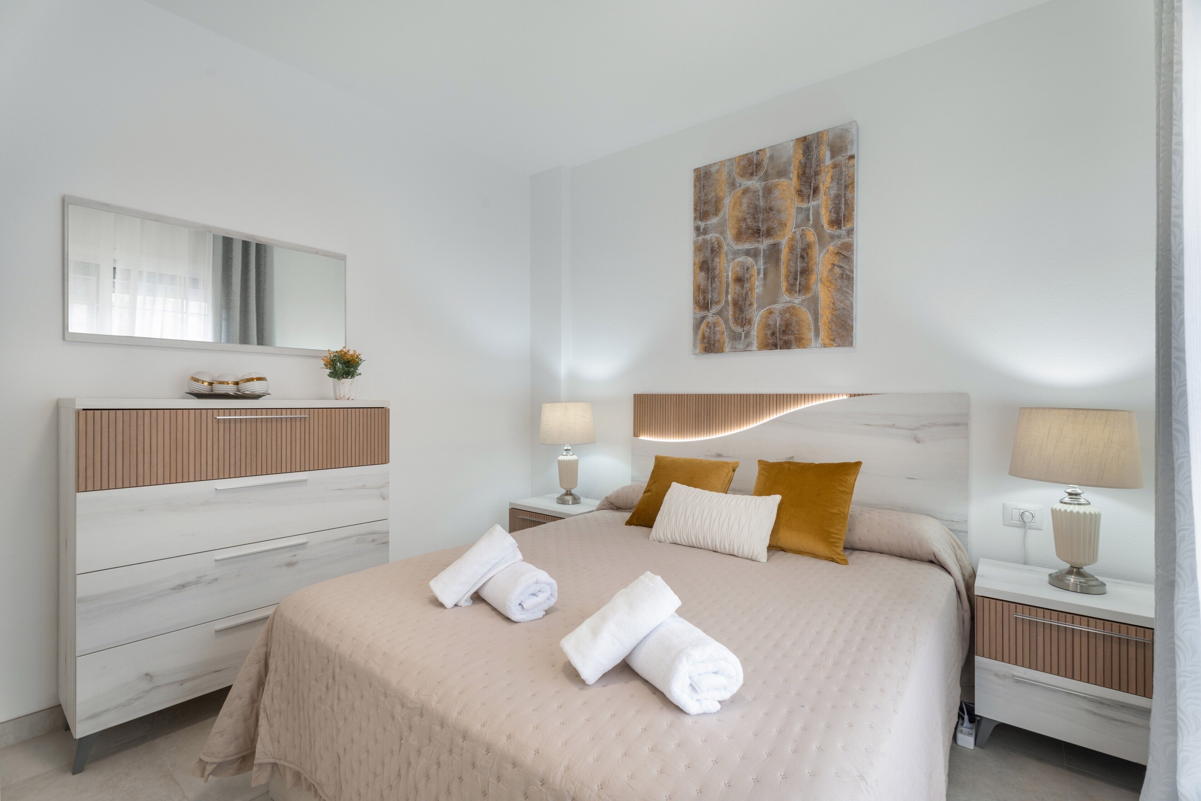 4 bedrooms, free WiFi, bed sheets