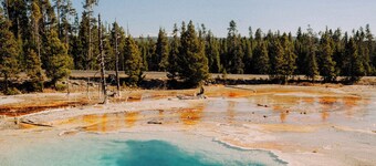 Cozy Cabin, 20 Min to Yellowstone + Lake Views