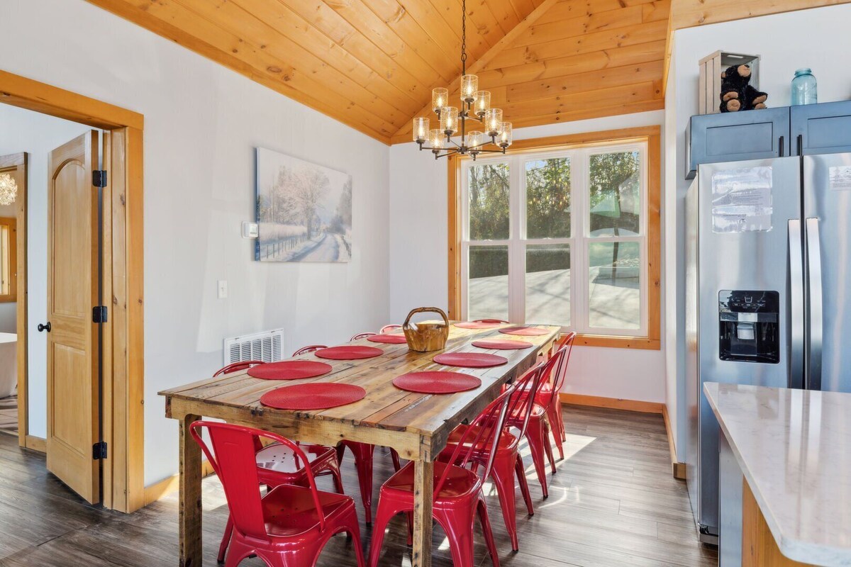 Photo 75 of "Close Enough to Perfect" – Luxurious 4-Bedroom Cabin with Game Room & Stunning Views!