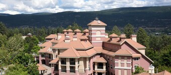 Executive Lofted Condo With Courtyard View - 314A