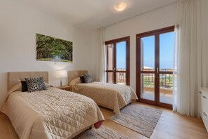 2 bedrooms, iron/ironing board, Internet, bed sheets