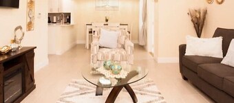 Luxury Modern Home - Coral Springs, Florida