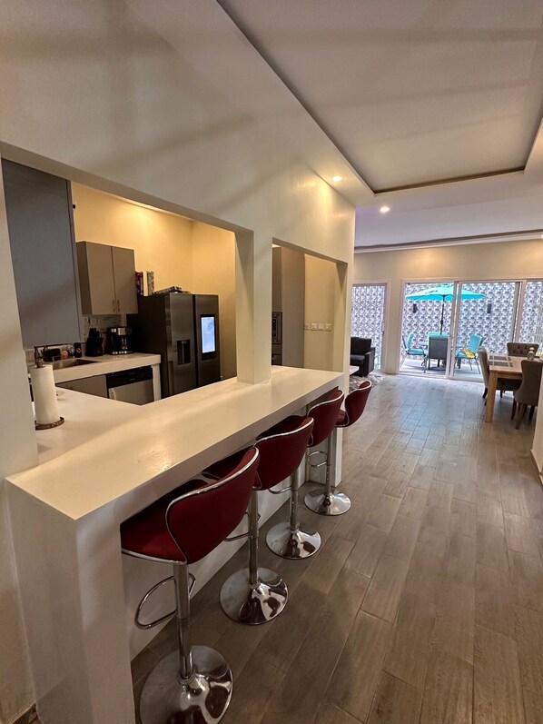 Dining - Modern duplex near Lomé airport (Lomé)