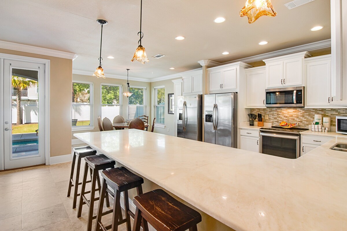 Photo 6 of 🌞 Walking on Sunshine | Golf Cart | Movie Theater | 2 Pools | Free Parasailing and Golf!