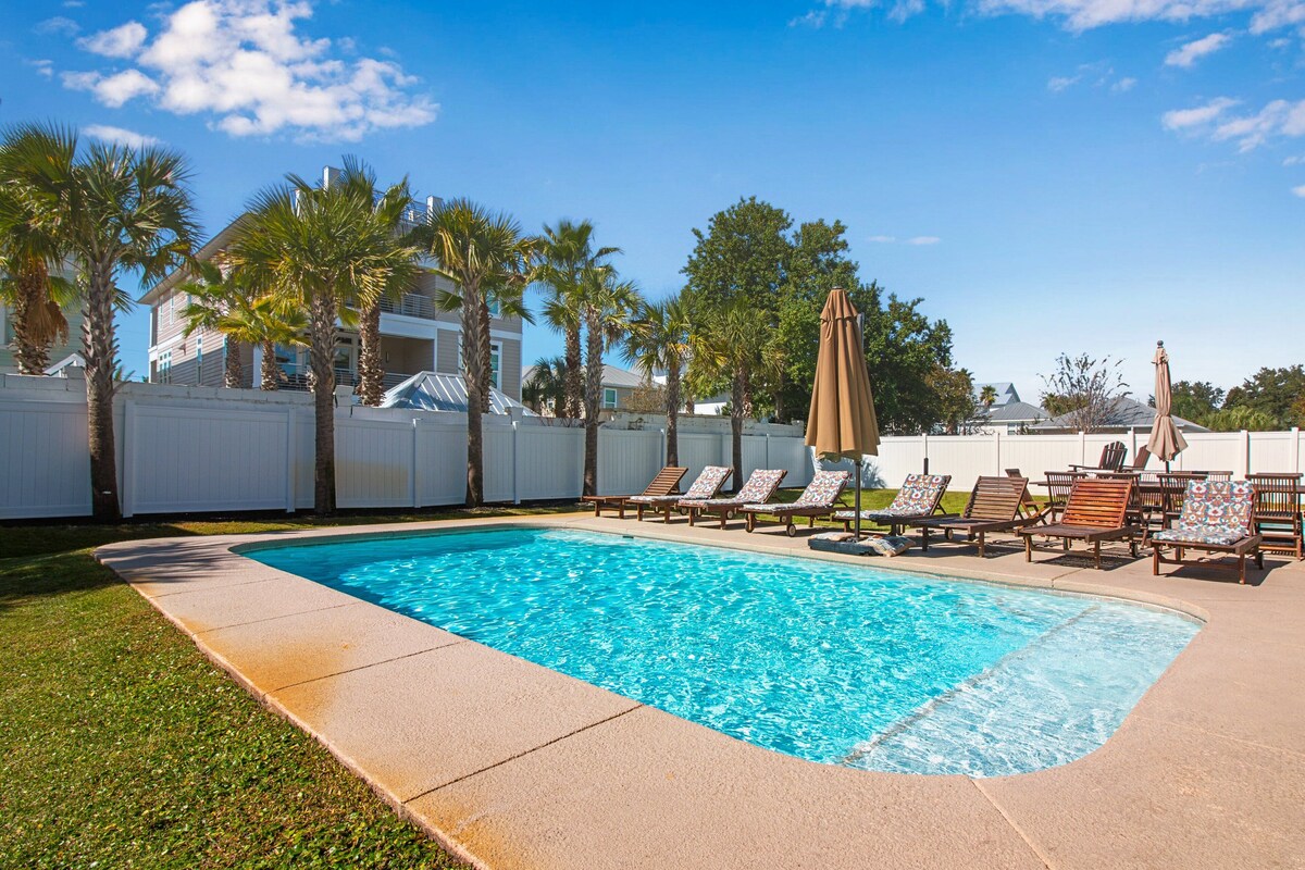 Photo 3 of 🌞 Walking on Sunshine | Golf Cart | Movie Theater | 2 Pools | Free Parasailing and Golf!