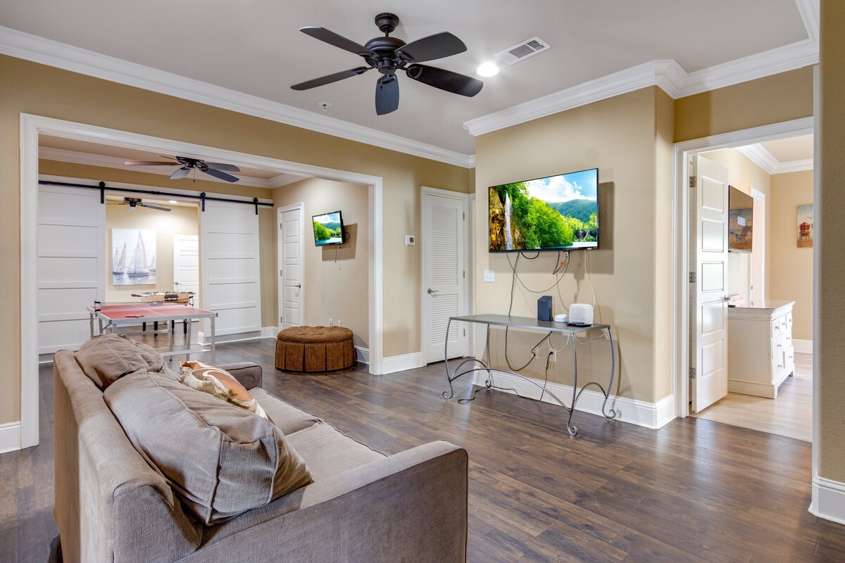 Photo 32 of 🌞 Walking on Sunshine | Golf Cart | Movie Theater | 2 Pools | Free Parasailing and Golf!