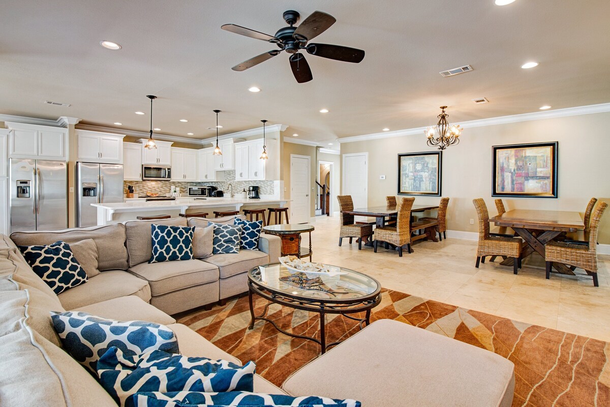 Photo 5 of 🌞 Walking on Sunshine | Golf Cart | Movie Theater | 2 Pools | Free Parasailing and Golf!