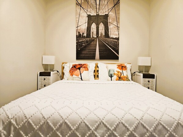 2 bedrooms, iron/ironing board, free WiFi, bed sheets