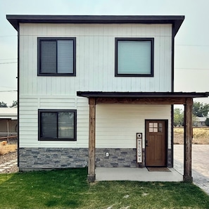 Exterior - Modern Guesthouse Near Canyon Lakes - Pet Friendly (Kennewick)