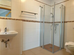 Unclassified image, 5 of 25, button