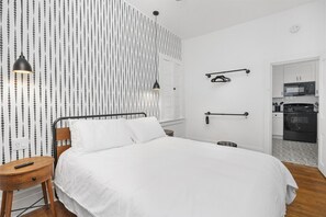 2 bedrooms, iron/ironing board, WiFi, bed sheets