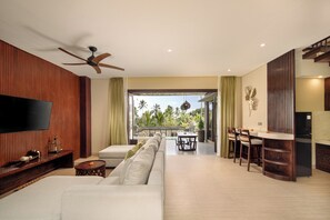 Luxe Countryside 1 Bedroom with Balinese Pool | Living area | 50-inch Smart TV with digital channels - Khastana Hadi Tegallalang, Ubud (Sebatu)